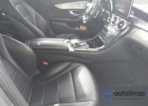 2015 Mercedes-Benz C 300 Sport 4Matic из США, поврежденный, VIN 55SWF4KB1FU058268